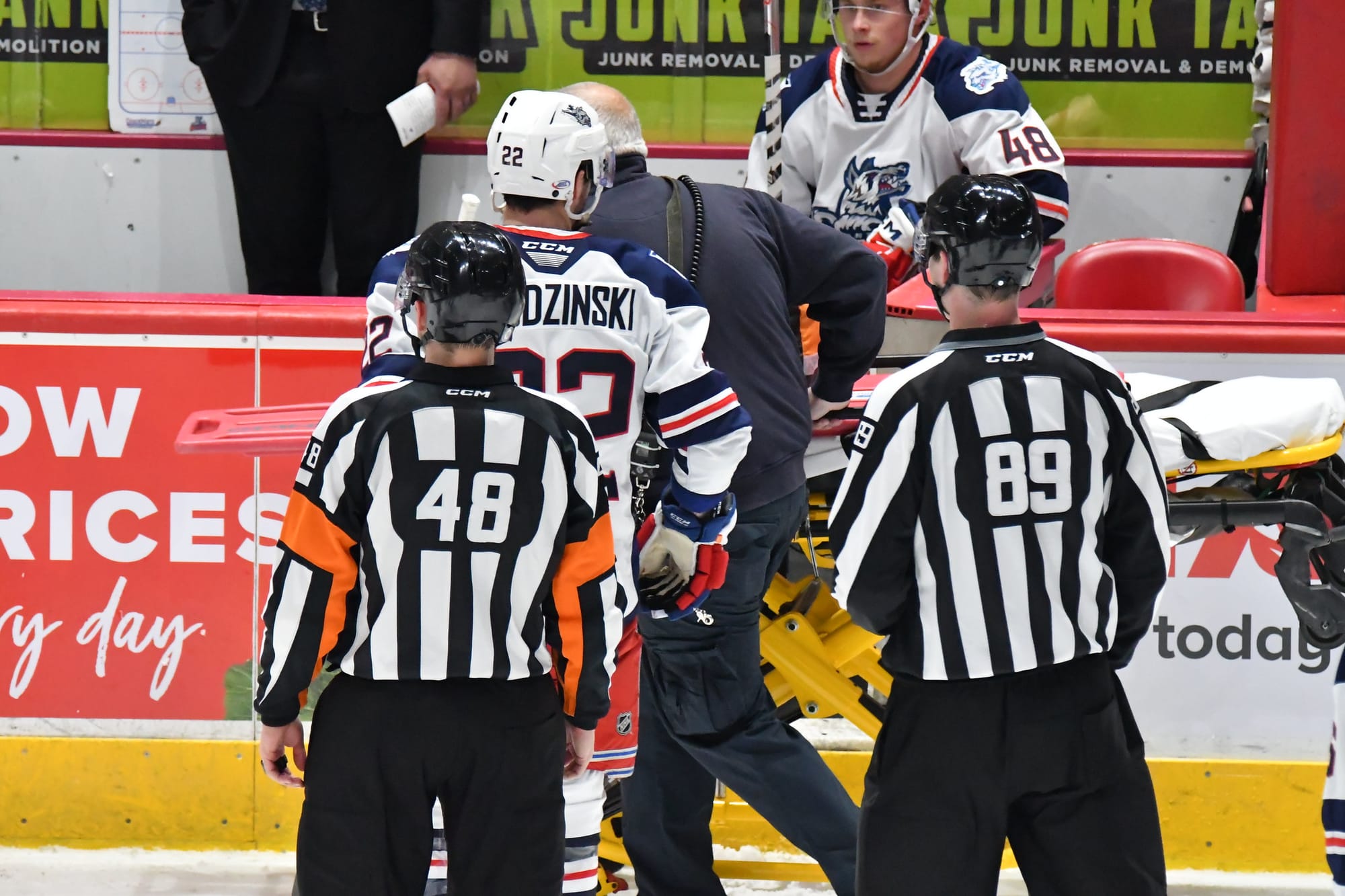 Anton Blidh Okay, Returns For 2nd Period After Collapsing On Bench In First Period