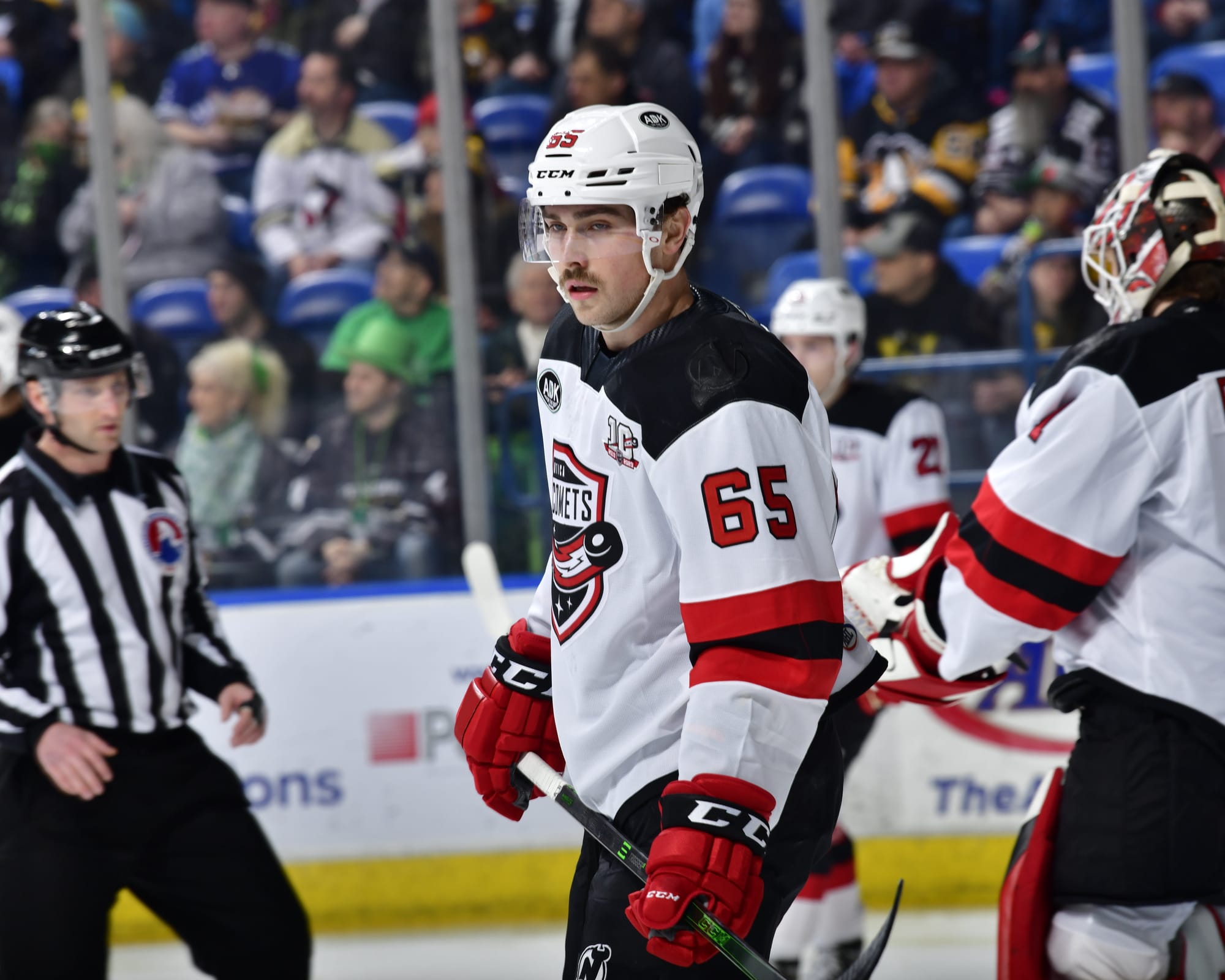 Hayes Joins Comets Amid Run Toward Postseason