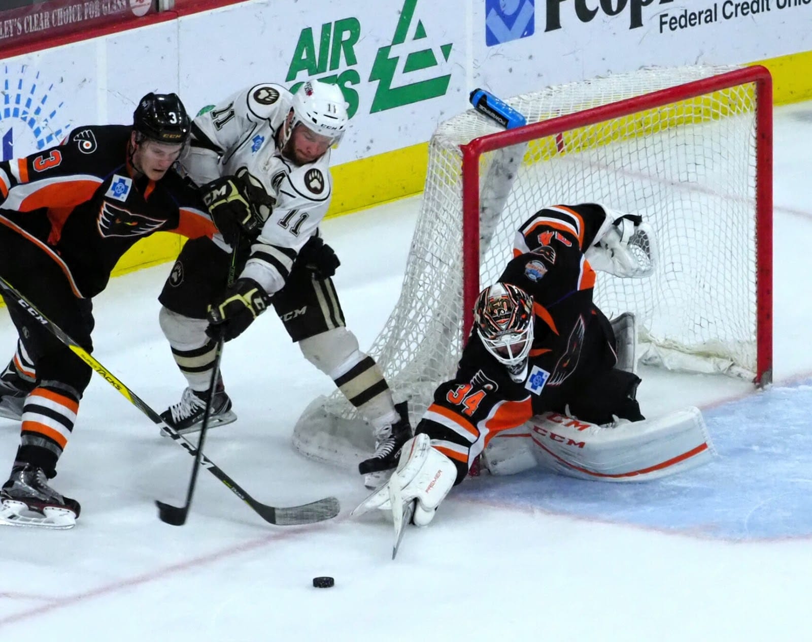 Hershey Strikes In OT To Take 1-0 Series Lead