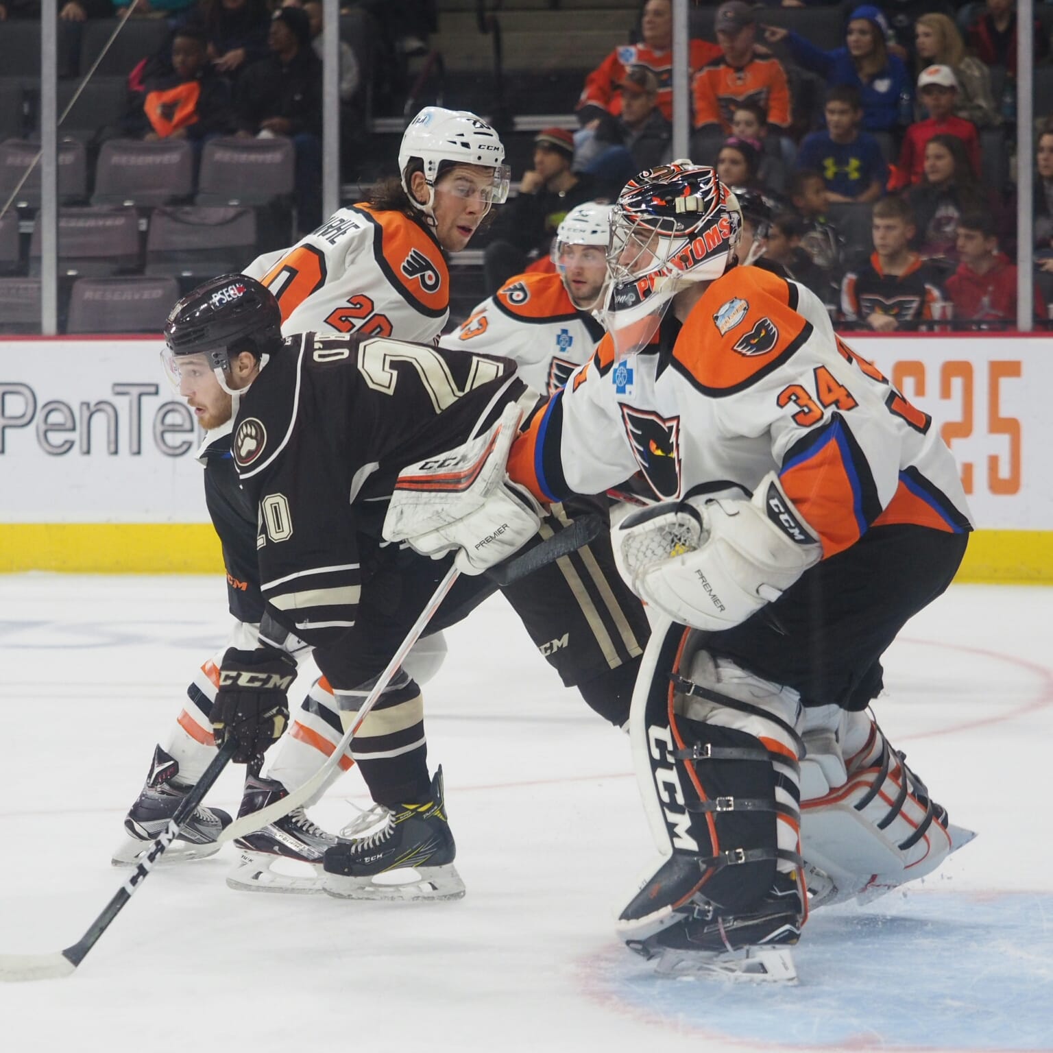 Lyon Between the Pipes for Phantoms Postseason Push