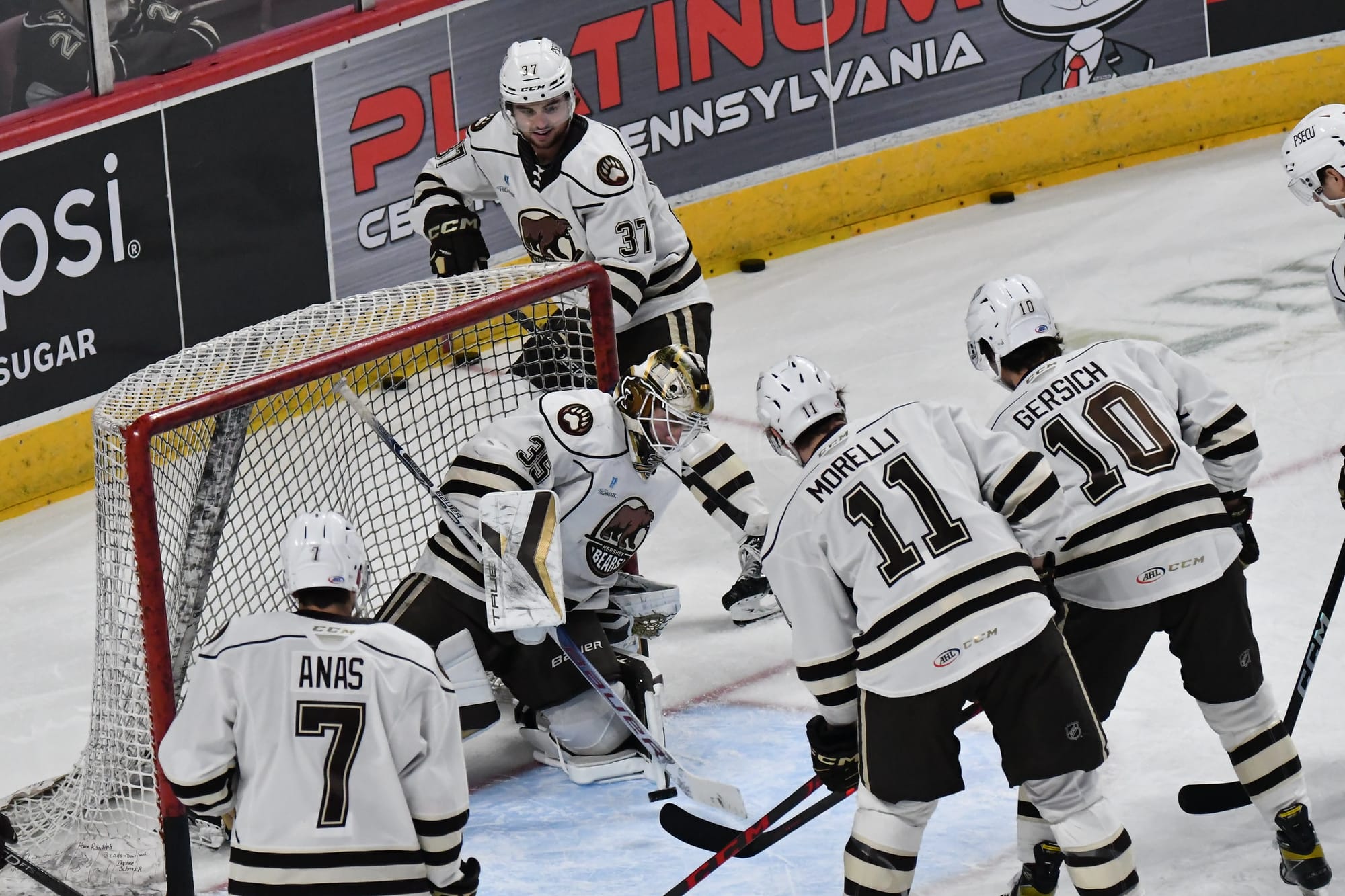 MONDAY FEATURE: Bears Back To Bonding With The Community