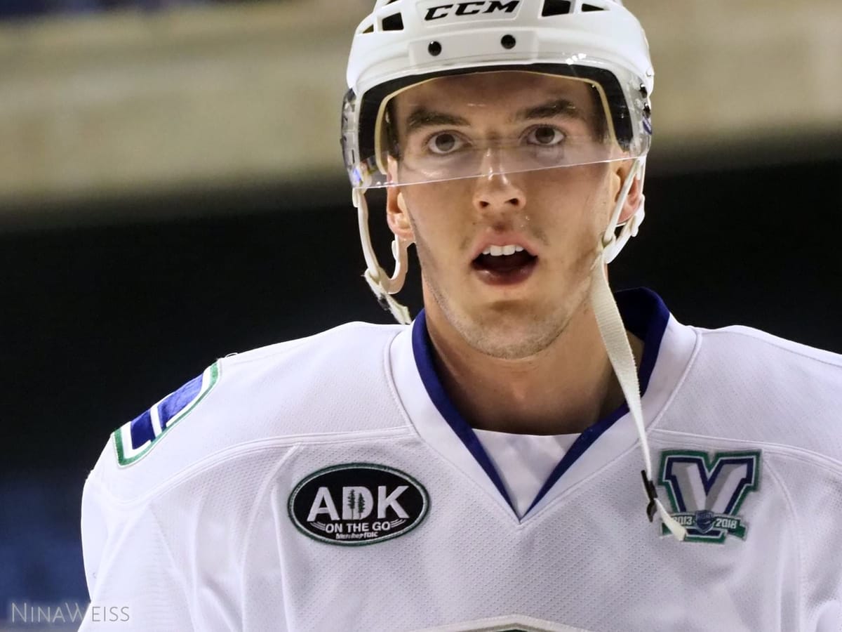 B-Sens Sign LaBate to AHL Contract