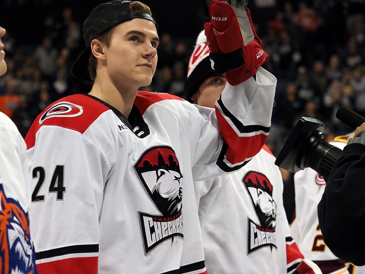 Carolina Seeking New AHL Affiliation Agreement With Chicago Wolves